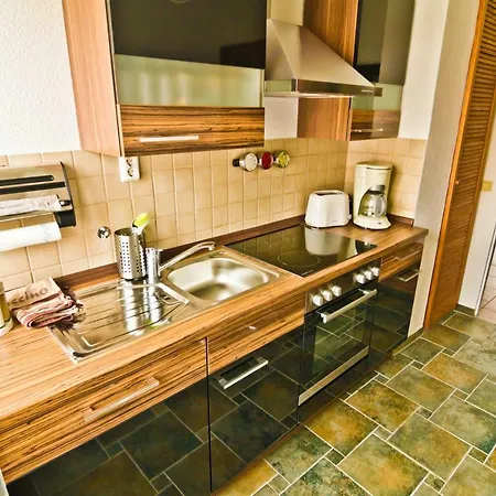 Metzger Apartment *